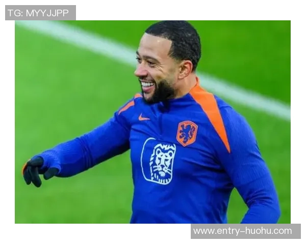 德佩替补席开怀大笑心态超好即便科林蒂安0-1落后依然乐观面对比赛